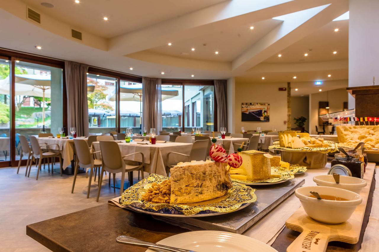 Le Torri Del Garda Familyspa Resort ตอร์รีเดลเบนาโก ภายนอก รูปภาพ