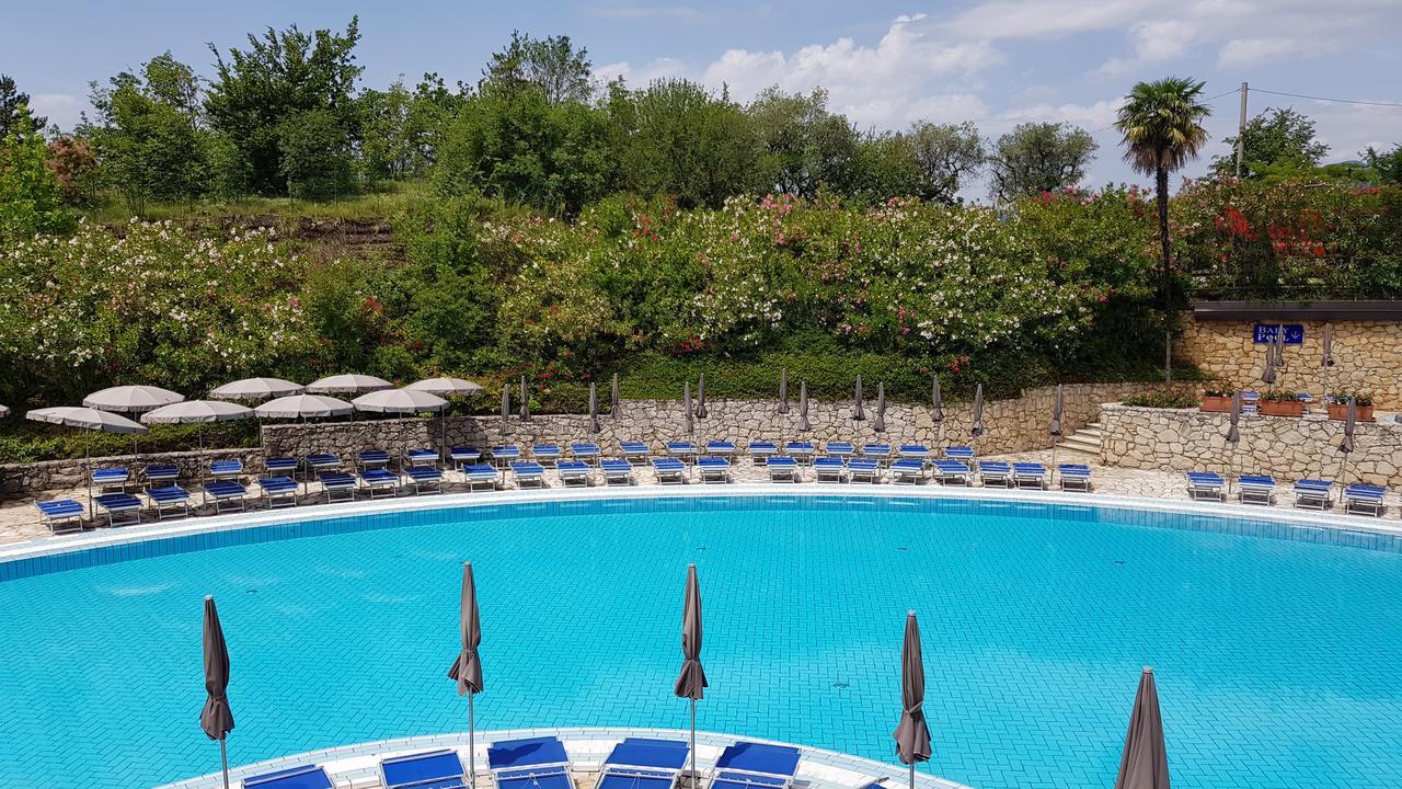 Le Torri Del Garda Familyspa Resort ตอร์รีเดลเบนาโก ภายนอก รูปภาพ